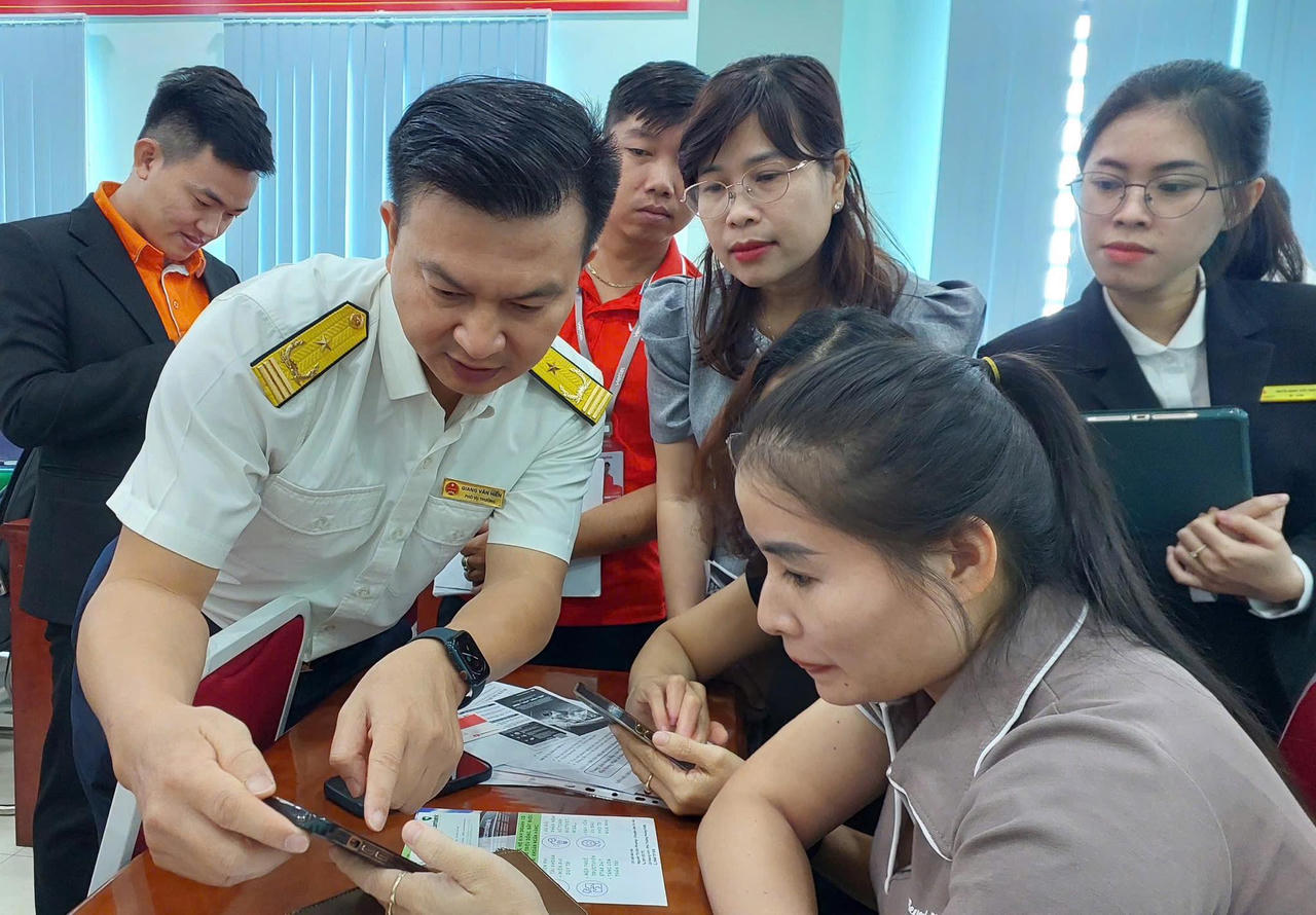 Thuế TP HCM chuyển từ quản lý thu sang hỗ trợ tuân thủ đối với người kinh doanh
