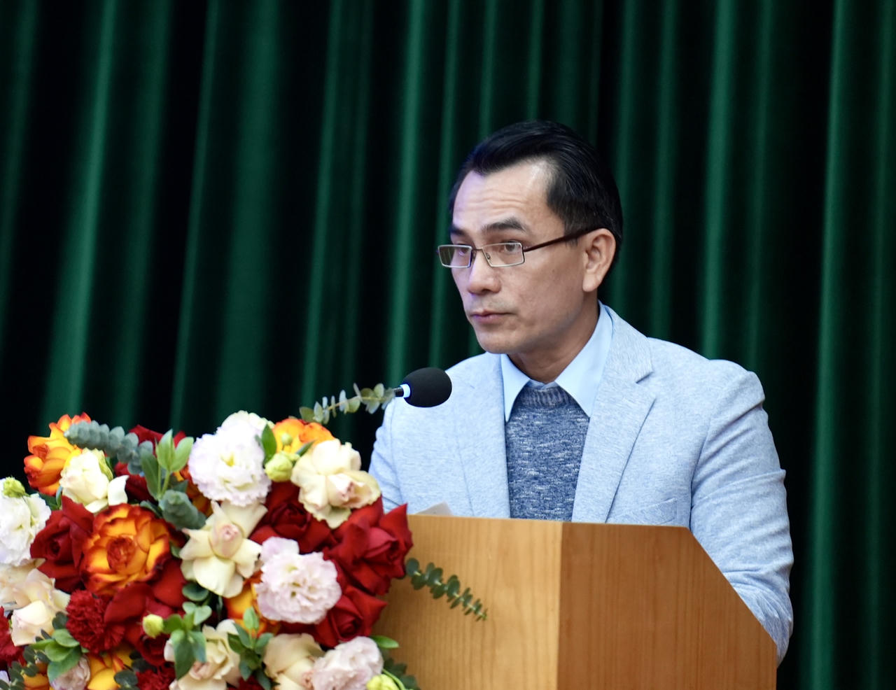 Ông&nbsp;Đỗ Quang Trưởng, Trưởng ban Truyền thông đa phương tiện báo cáo tại Hội nghị.