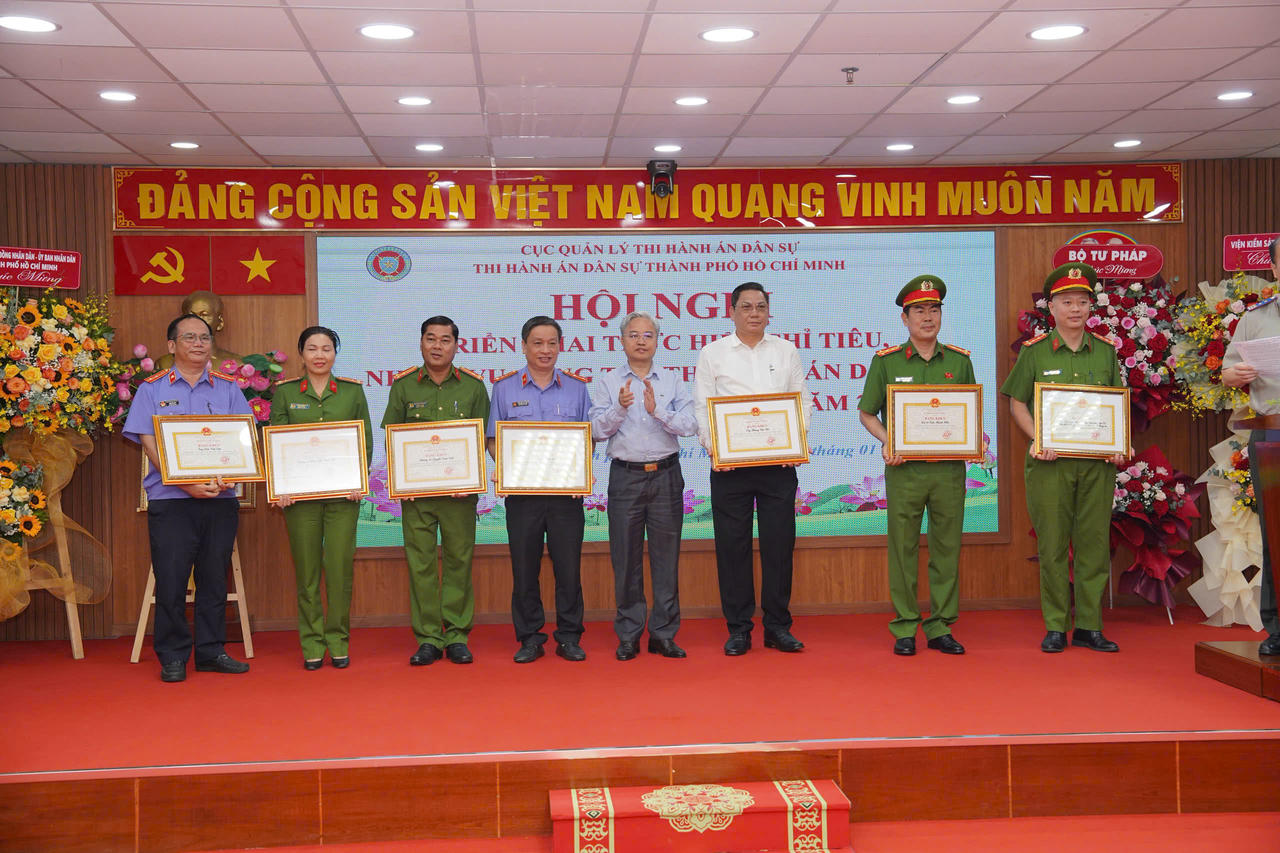 Thi hành án dân sự TP HCM hoàn thành và vượt chỉ tiêu Quốc hội giao năm 2025