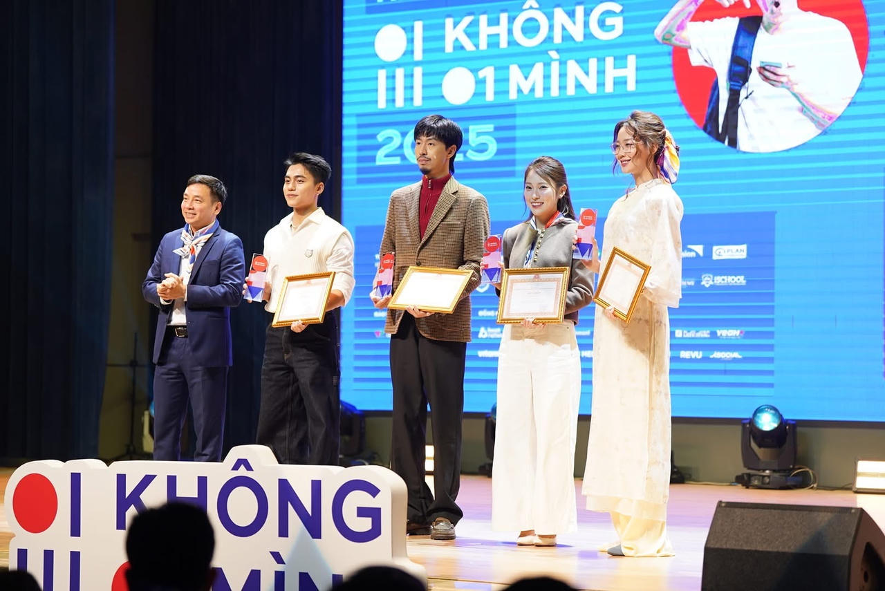 Từ “Không Một Mình” 2025 đến cam kết dài hạn vì không gian số an toàn