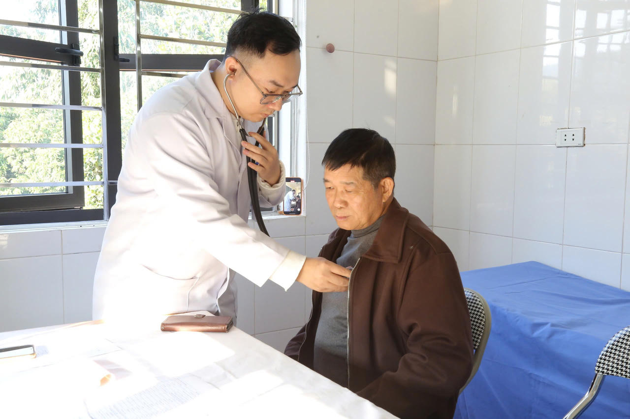 Bệnh viện Đa khoa Quảng Ninh: Góp phần chăm lo sức khỏe người dân, vùng sâu, vùng xa, biên giới