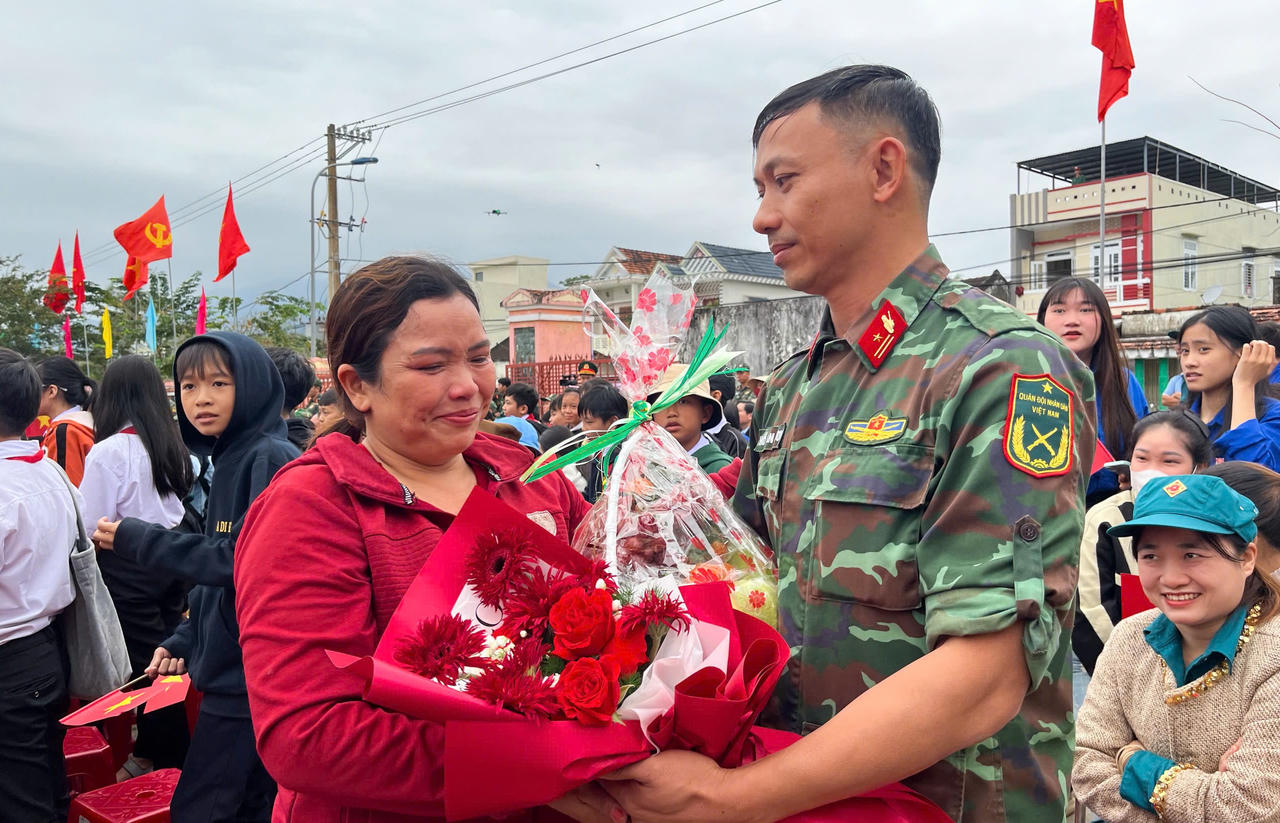 Đắk Lắk tiễn quân nhân hoàn thành nhiệm vụ “Chiến dịch Quang Trung”