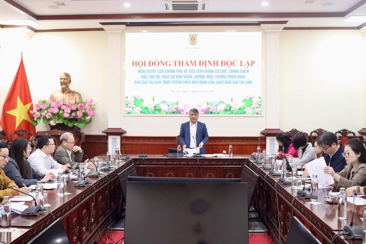 Xây dựng cơ chế, chính sách đặc thù tháo gỡ khó khăn trong triển khai đấu giá tài sản trực tuyến