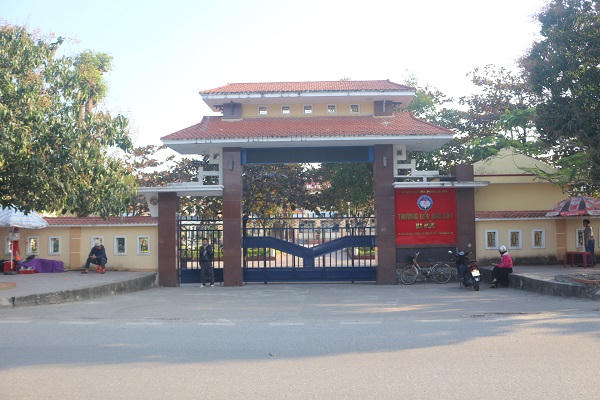 Quảng Trị: Trường Tiểu học số 1 Ba Đồn tạm dừng bữa ăn bán trú khiến phụ huynh đảo lộn