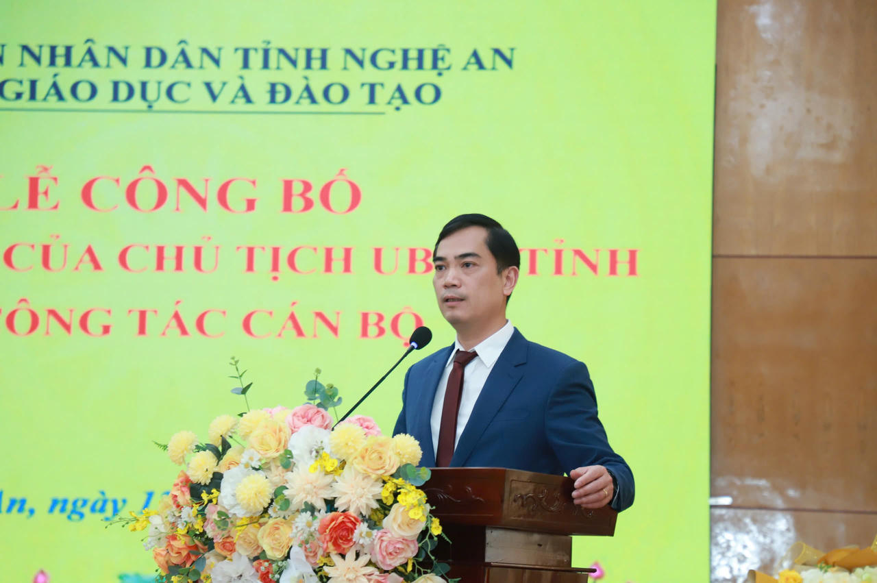 Nhà giáo ưu tú Nguyễn Văn Khoa làm Giám đốc Sở Giáo dục và Đào tạo Nghệ An