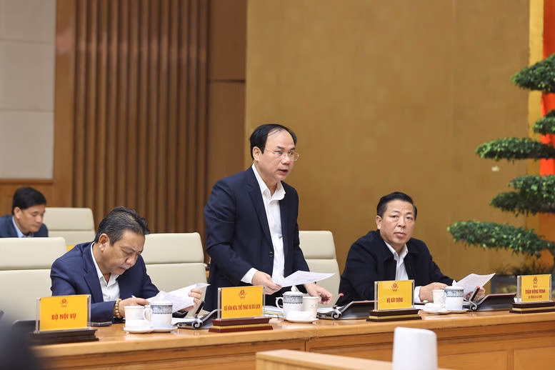 Thủ tướng: Điều chỉnh chính sách nhà ở xã hội, đẩy mạnh nhà cho thuê- Ảnh 4.