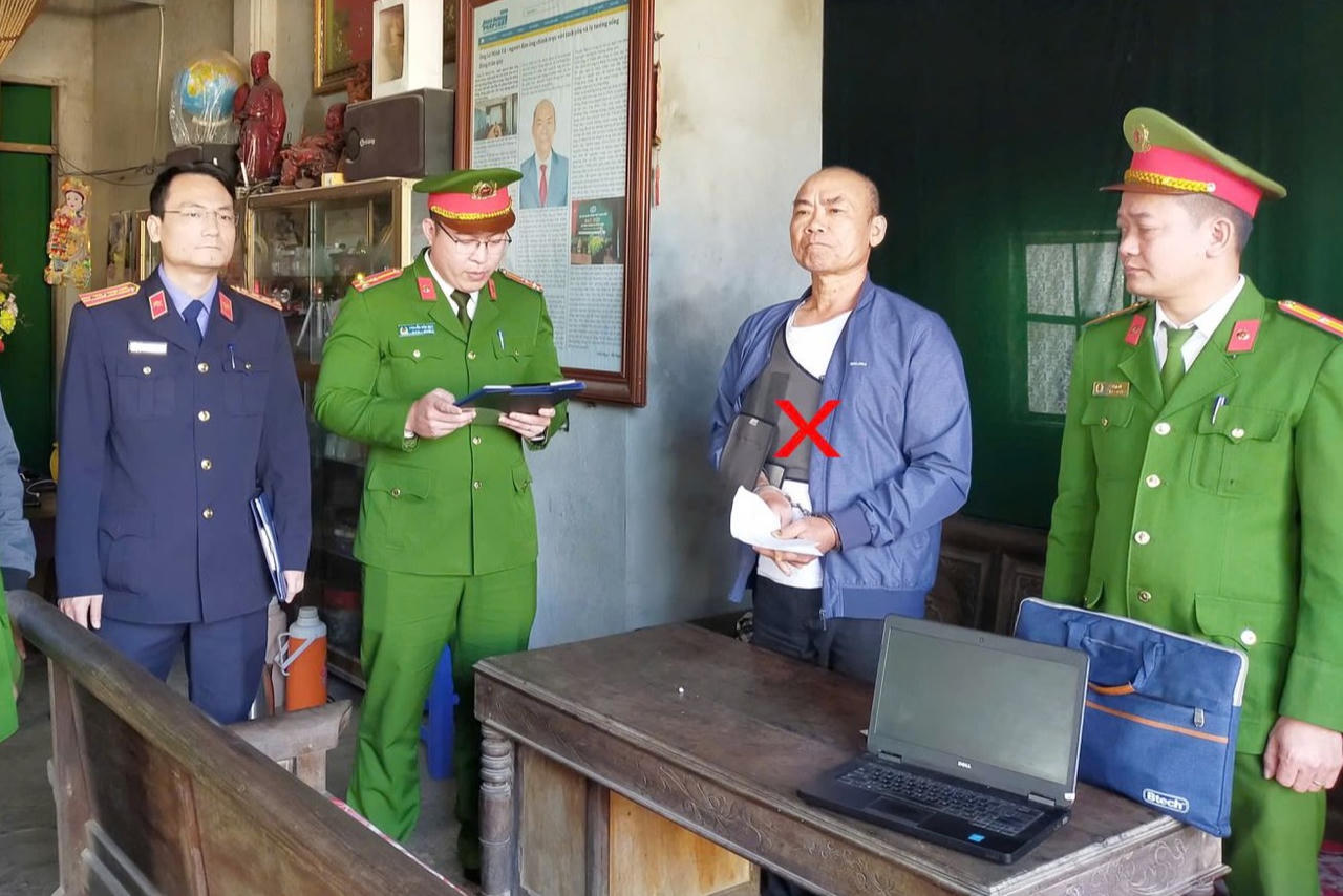 Bắt giữ đối tượng lợi dụng quyền tự do dân chủ xuyên tạc, chống phá trên mạng