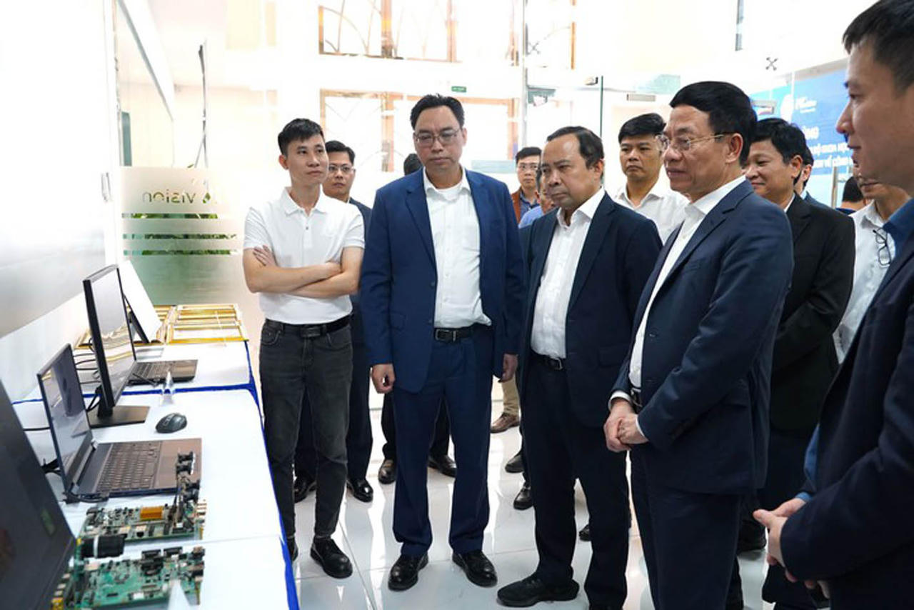 Nghị quyết 57-NQ/TW sau một năm triển khai thực hiện: Từ đi đúng hướng đến bứt tốc để phát triển