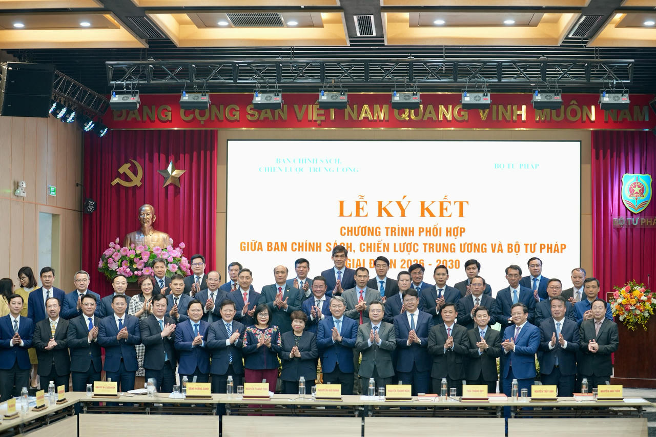 Đẩy mạnh phối hợp giữa Bộ Tư pháp và Ban Chính sách, chiến lược Trung ương trong hoàn thiện thể chế