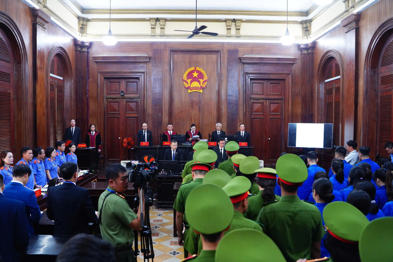 Xét xử vụ án làm giả hơn 200 nghìn phiếu kết quả thử nghiệm giả