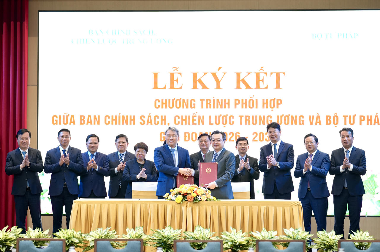 Đẩy mạnh phối hợp giữa Bộ Tư pháp và Ban Chính sách, chiến lược Trung ương trong hoàn thiện thể chế