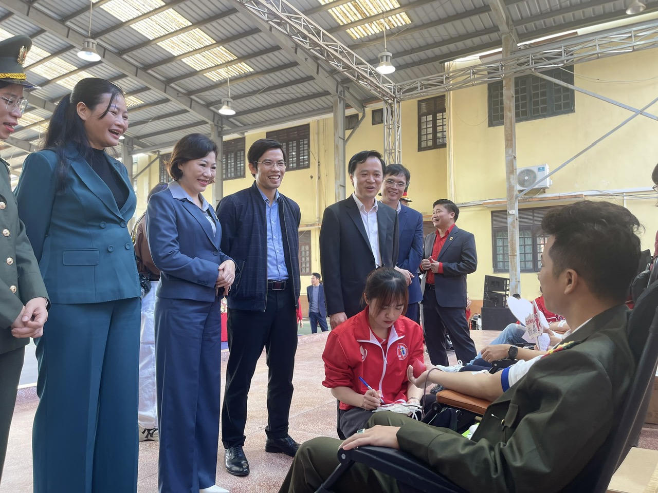 Hiến máu đầu xuân nhân lên hạnh phúc