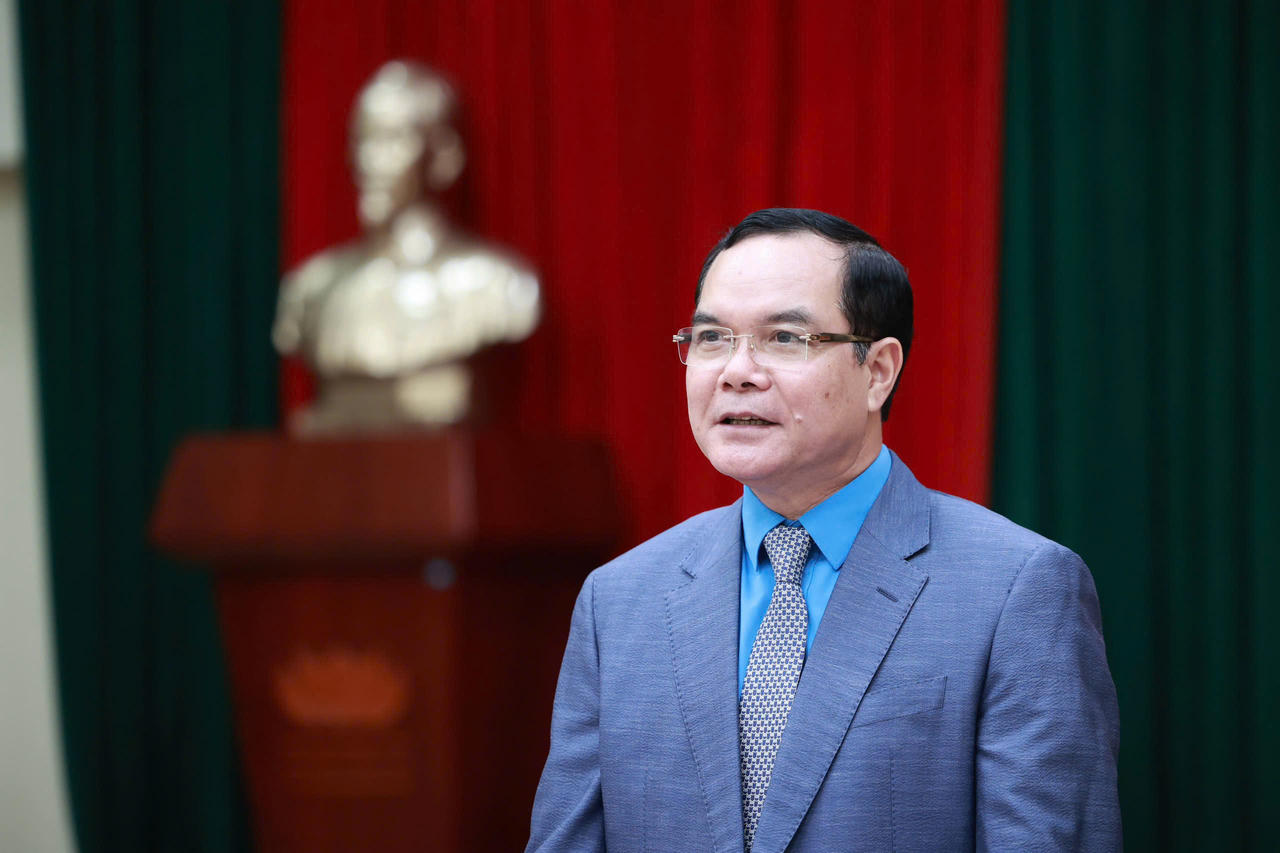 ‘Xây dựng giai cấp công nhân Việt Nam hiện đại, lớn mạnh trong kỷ nguyên phát triển mới của dân tộc’