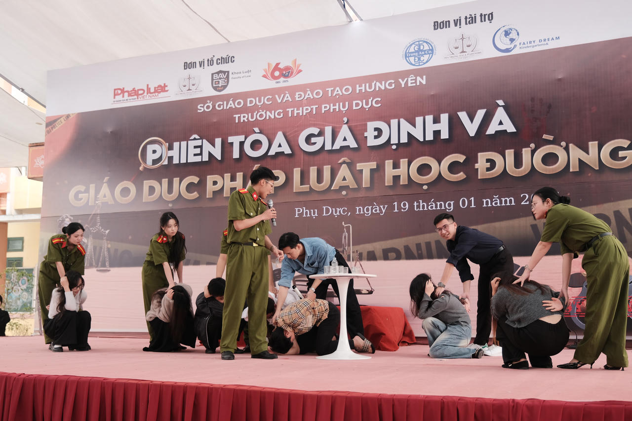 Từ vụ án ghen tuông có thật tới phiên tòa giả định tuyên truyền pháp luật cho học sinh