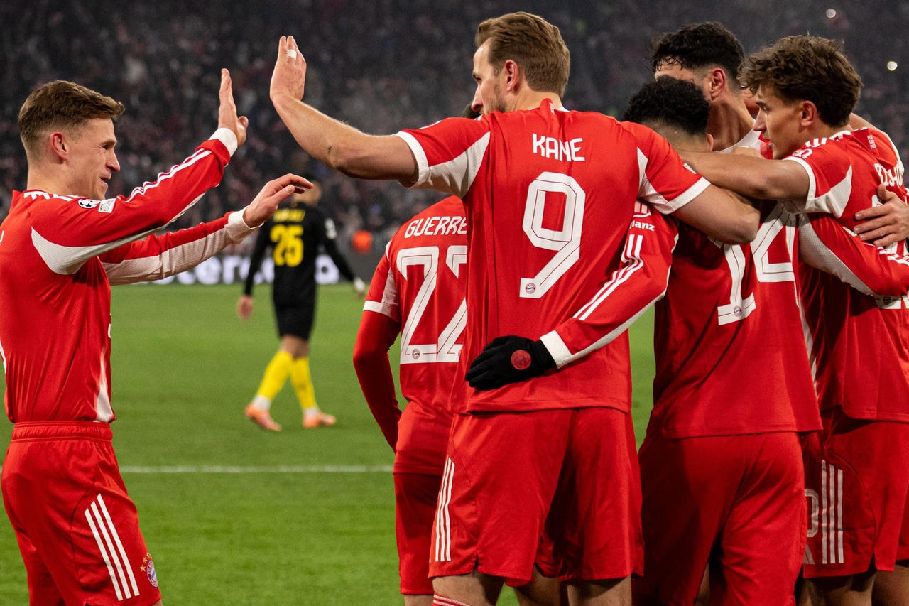 Hai câu lạc bộ sớm vào vòng 1/8 Champions League