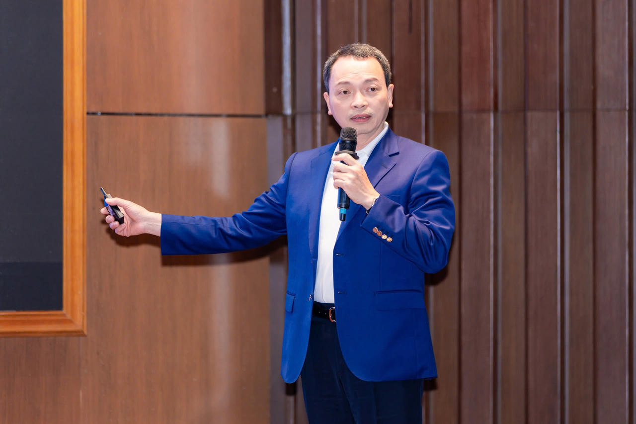 Ông Bùi Trung Kiên - Tổng Giám đốc MB Life - phát biểu tại hội nghị.