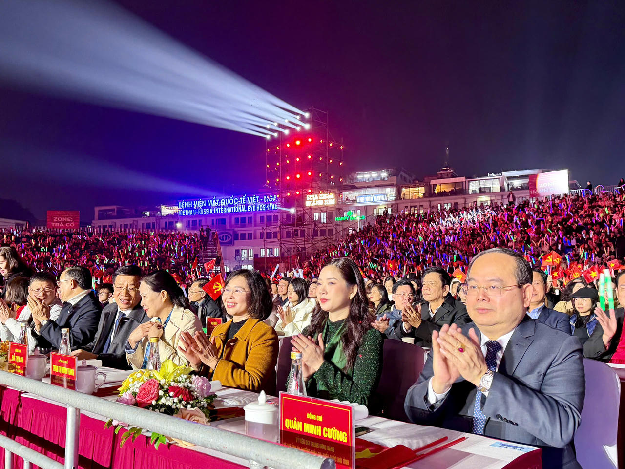 Tự hào theo Đảng quang vinh - Quảng Ninh vươn mình cất cánh