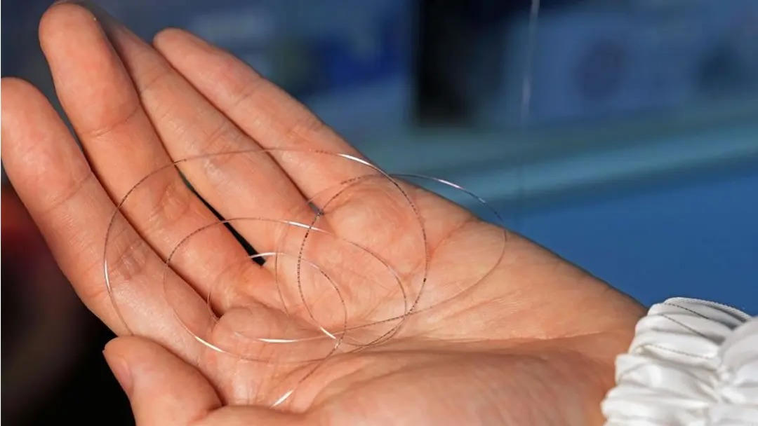 Trung Quốc chế tạo "chip sợi" mỏng như tóc
