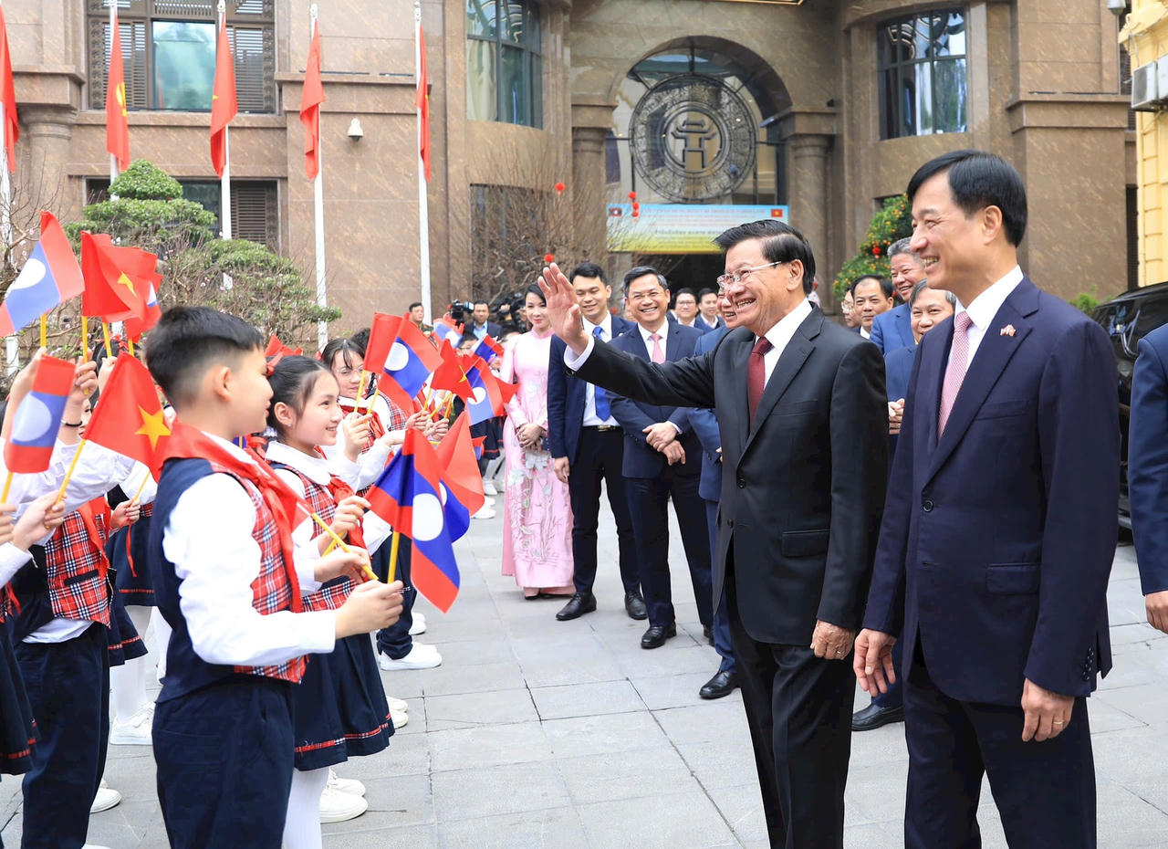 Mở ra những hướng hợp tác thiết thực hơn nữa giữa Hà Nội và các địa phương của Lào