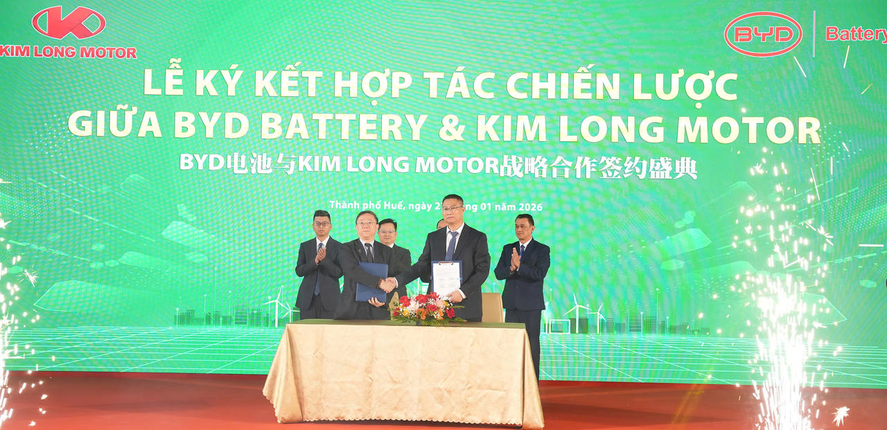 Lễ ký kết hợp tác chiến lược giữa BYD Battery và Kim Long Motor.