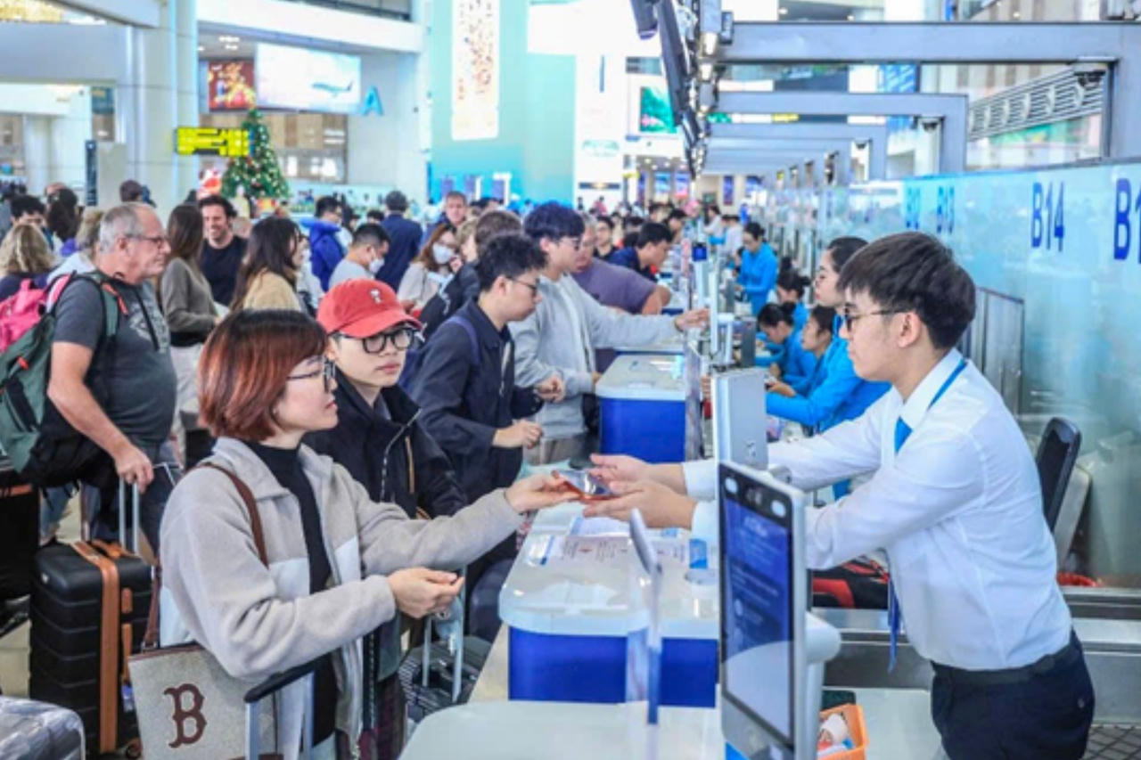 Áp lực vận tải hành khách trong những ngày giáp Tết Bính Ngọ 2026
