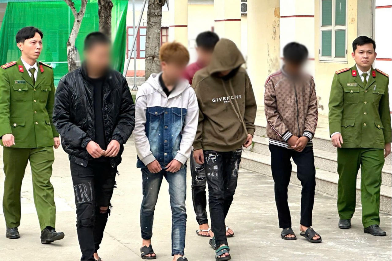 Khởi tố nhóm thanh thiếu niên trộm cắp tiền công đức liên tỉnh