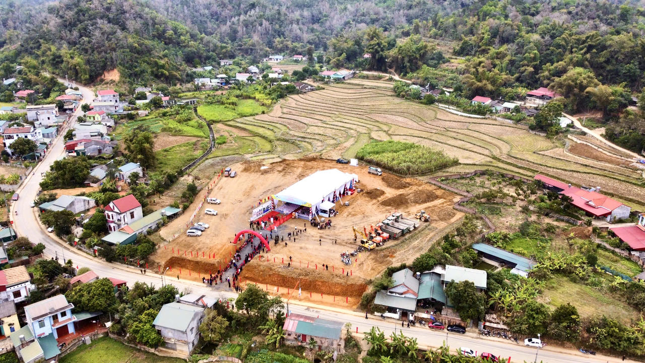 Kỷ niệm 85 năm Ngày Bác Hồ về nước: Cao Bằng khởi công Trường Tiểu học Nùng Trí Cao