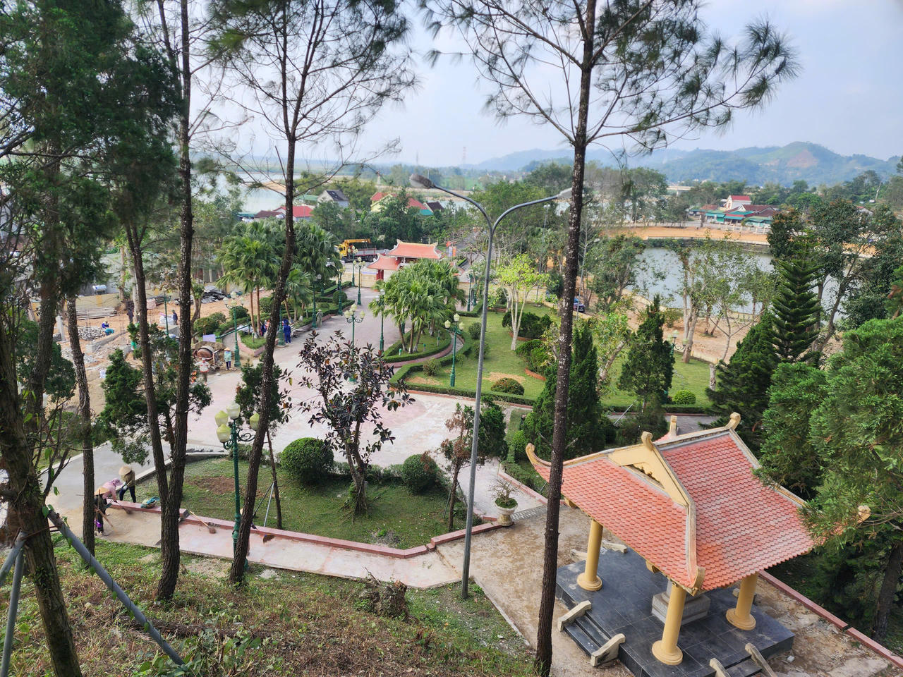 Đơn vị thi công dự án là Công ty TNHH xây dựng Khánh Môn