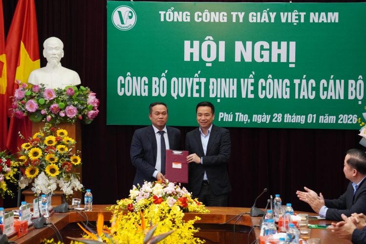 Ông Tạ Đức Long được bổ nhiệm giữ chức vụ Tổng giám đốc Tổng công ty Giấy Việt Nam
