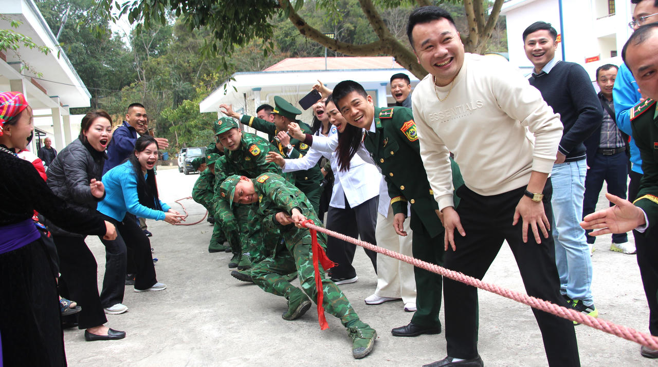 Tuyên Quang: "Xuân biên phòng ấm lòng dân bản" nơi cực bắc tổ quốc