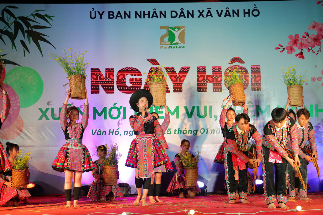 “Xuân mới thêm vui, thêm xanh”: Khi văn hóa truyền thống hòa cùng thông điệp xanh