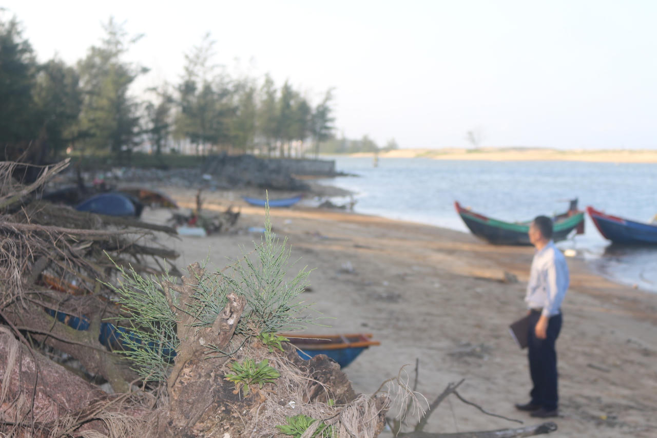 Quảng Trị: Cửa biển Lý Hòa bị bồi lấp, hàng trăm tàu cá “mắc kẹt”, sinh kế ngư dân gặp khó