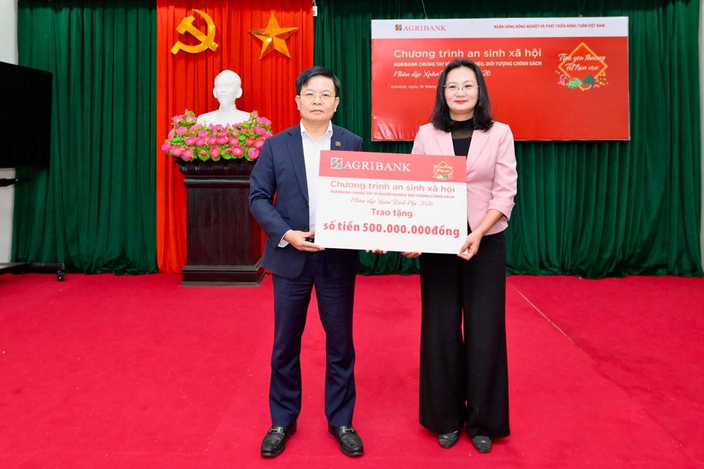 Ninh Bình tiếp nhận 2.000 suất quà trị giá 1 tỷ đồng hỗ trợ người nghèo đón Tết Bính Ngọ