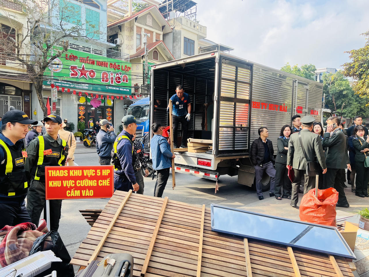 Hải Phòng cưỡng chế bàn giao tài sản cho người trúng đấu giá
