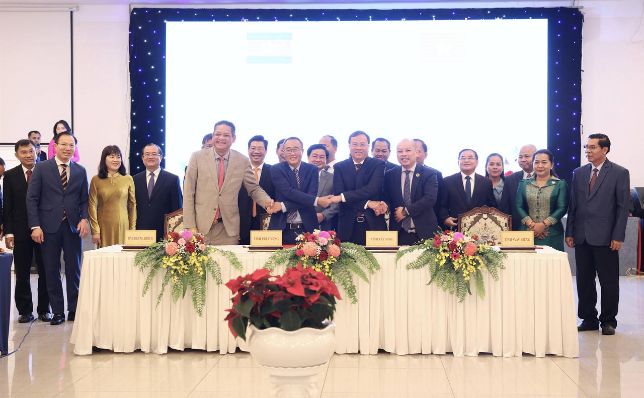 Tây Ninh mở rộng hợp tác với ba tỉnh Campuchia: Thúc đẩy kinh tế, giữ vững an ninh biên giới