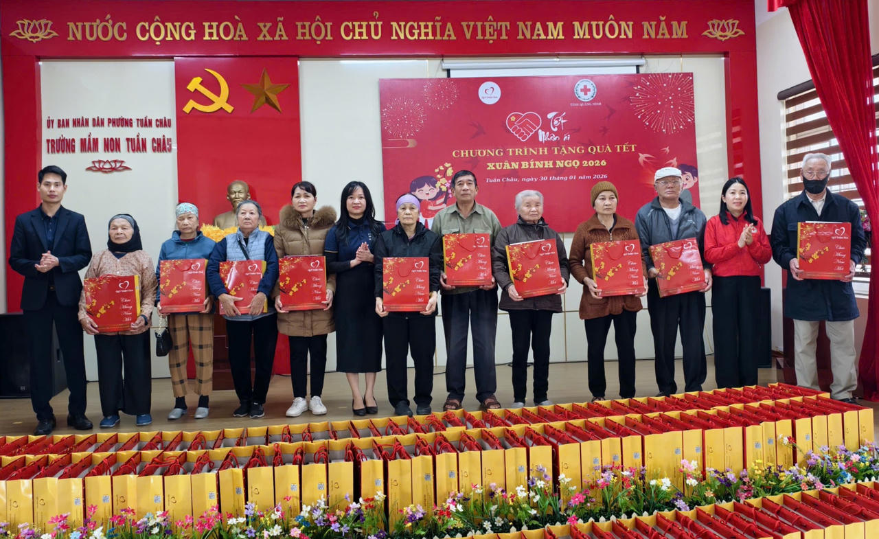 Phiên chợ đặc biệt ngày cuối năm nơi địa đầu Đông Bắc Tổ quốc