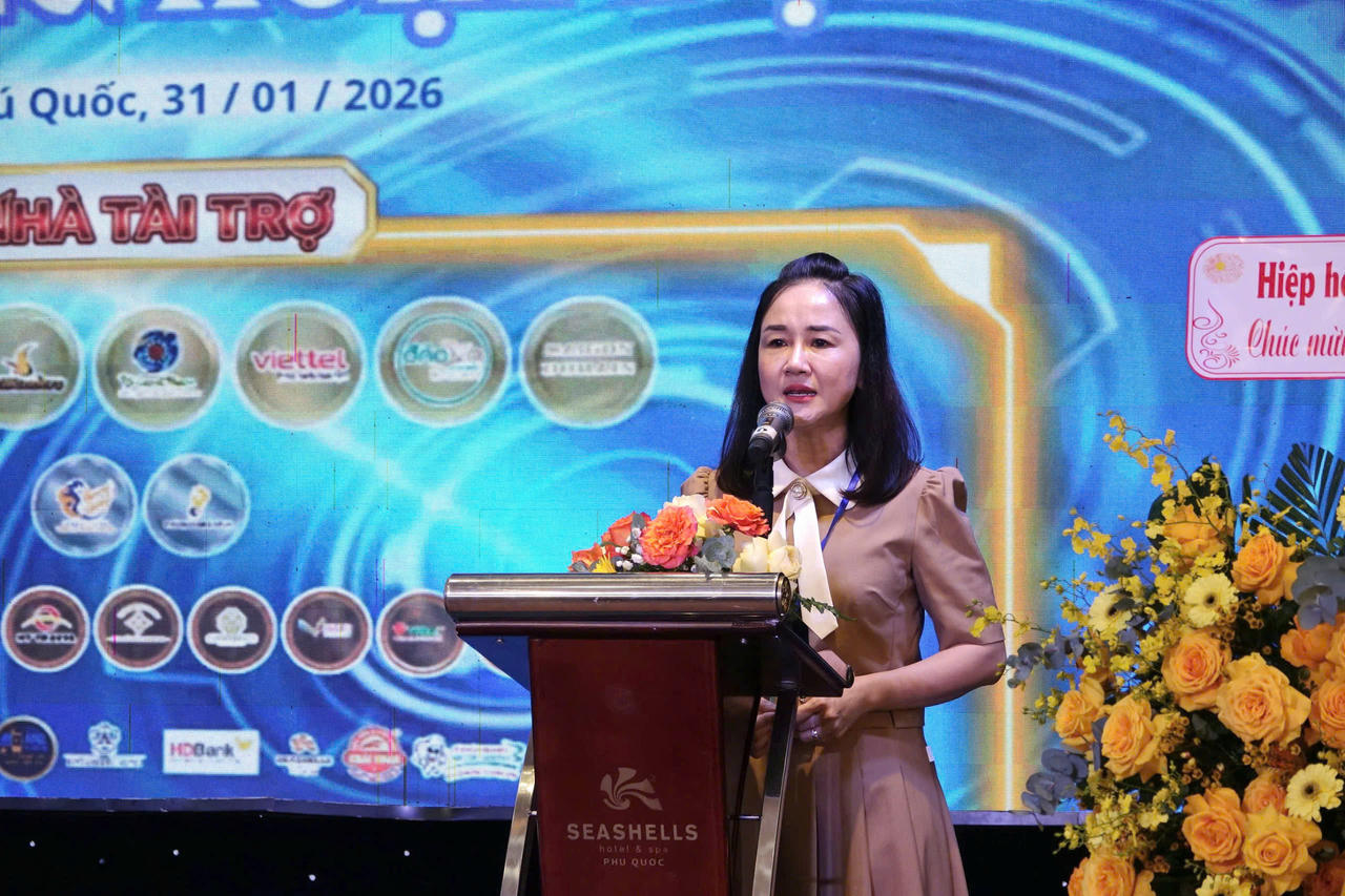 Bà Nguyễn Thị Kim Loan - Phó Chủ tịch UBND đặc khu Phú Quốc - phát biểu tại Tọa đàm.