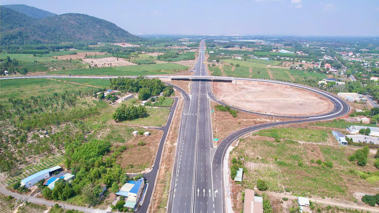 Nhiều hạng mục trọng điểm của dự án thành phần 3 cao tốc Biên Hòa - Vũng Tàu đã cơ bản hoàn thành.