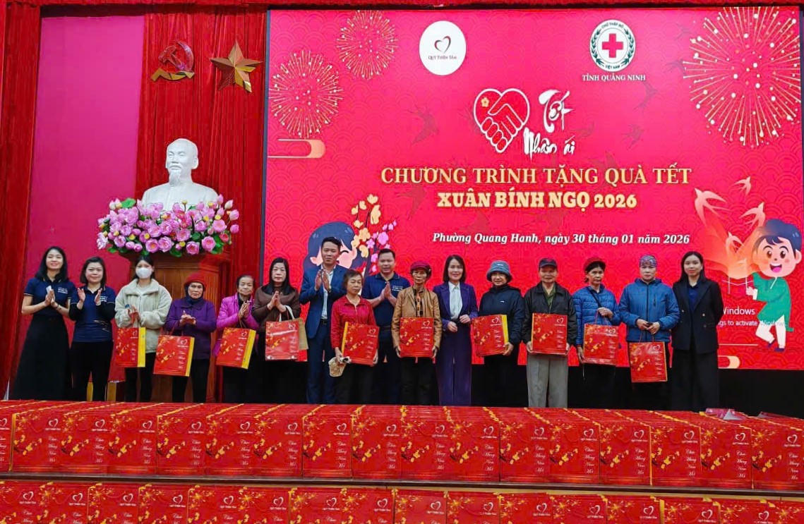 Phiên chợ đặc biệt ngày cuối năm nơi địa đầu Đông Bắc Tổ quốc