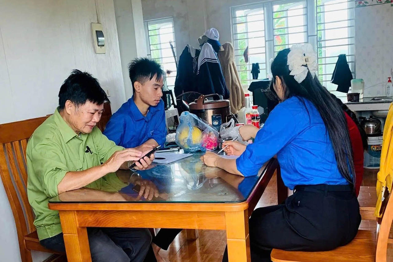 'Gia đình số' - bước tiến mới của gia đình Việt