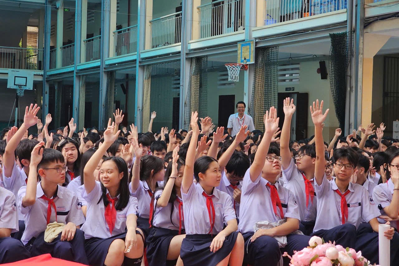 Chính phủ chỉ đạo dùng AI ngăn chặn bạo lực học đường