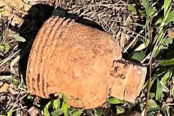 Phát hiện, xử lý hai quả đạn pháo tại xã Hướng Phùng (Quảng Trị)