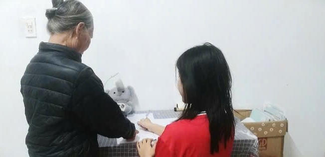 Nghị lực của cô trò nhỏ và hành trình "gieo mầm" của những người thầy bên bờ sông Gianh