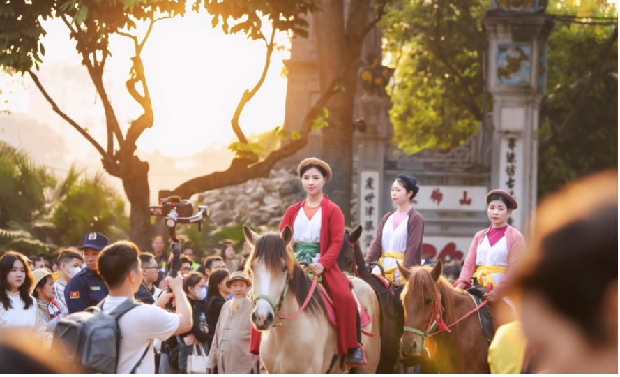 Bách Hoa Bộ Hành chuẩn bị trở lại mừng Xuân Bính Ngọ