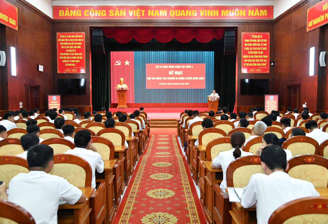 Bộ Tư lệnh Vùng Cảnh sát biển 4 sẵn sàng cho mùa huấn luyện năm 2026