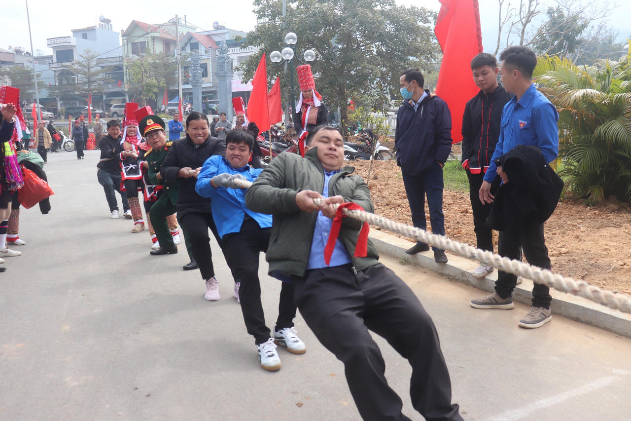 Ấm áp Xuân biên cương - thắm tình quân dân tại Quảng Ninh