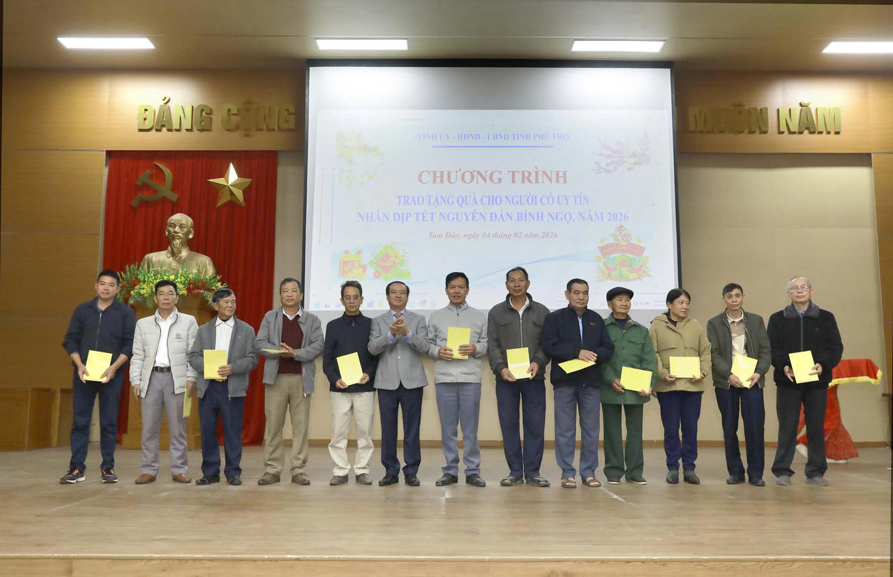 Phú Thọ chi hơn 3,6 tỷ đồng trao 2.820 suất quà Tết cho hộ nghèo, cận nghèo