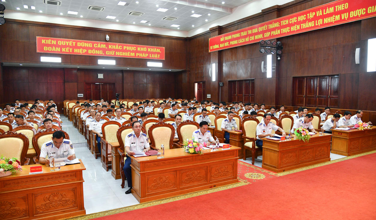 Các đại biểu tham dự bế mạc