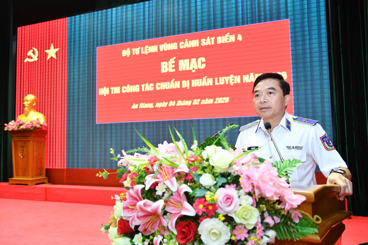 Thiếu tướng Đào Bá Việt - Tư lệnh Vùng Cảnh sát biển 4 phát biểu Bế mạc Hội thi