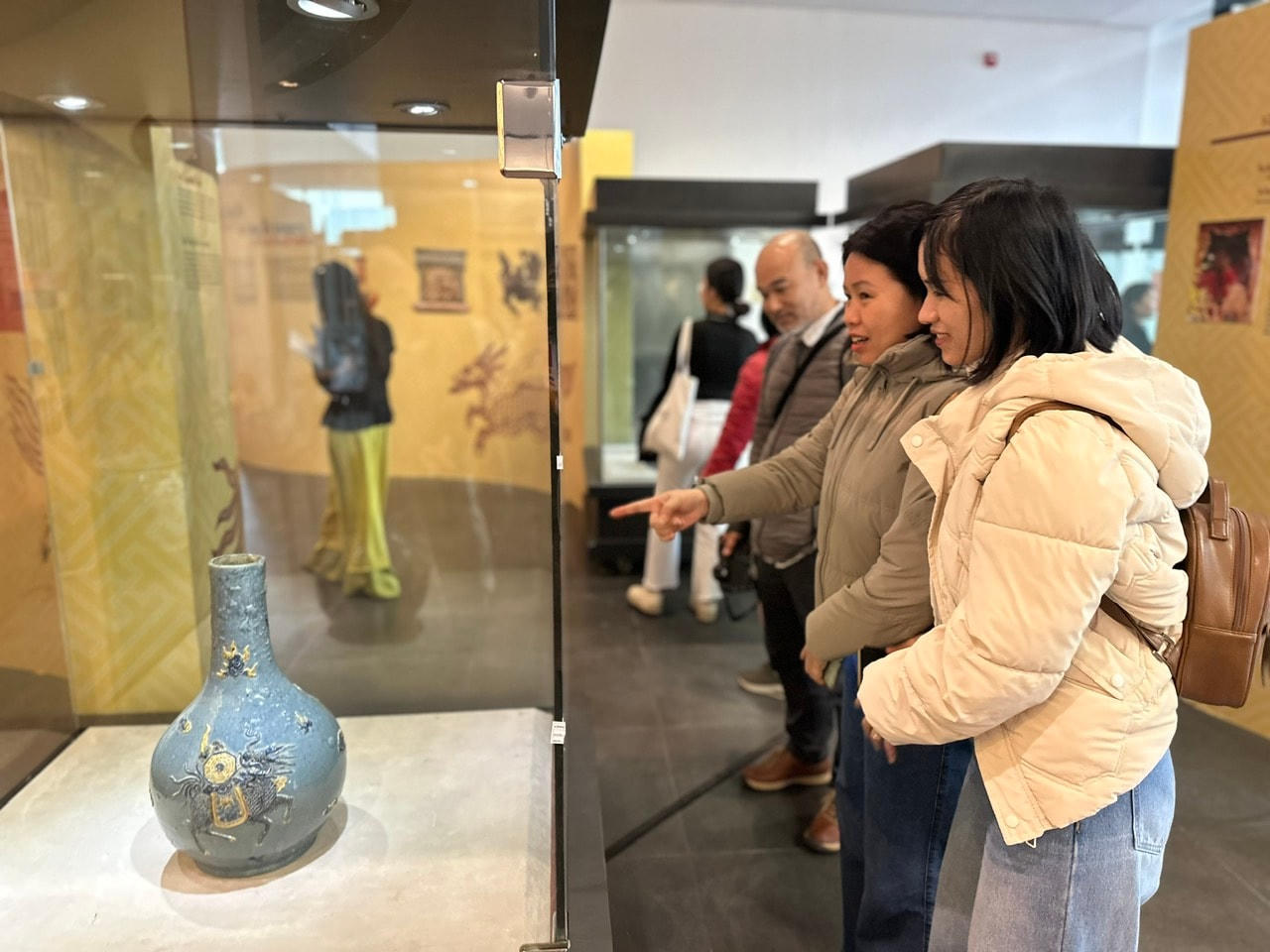 Bảo tàng Hà Nội khai mạc trưng bày chuyên đề “Long Mã khai văn” chào Xuân Bính Ngọ 2026 